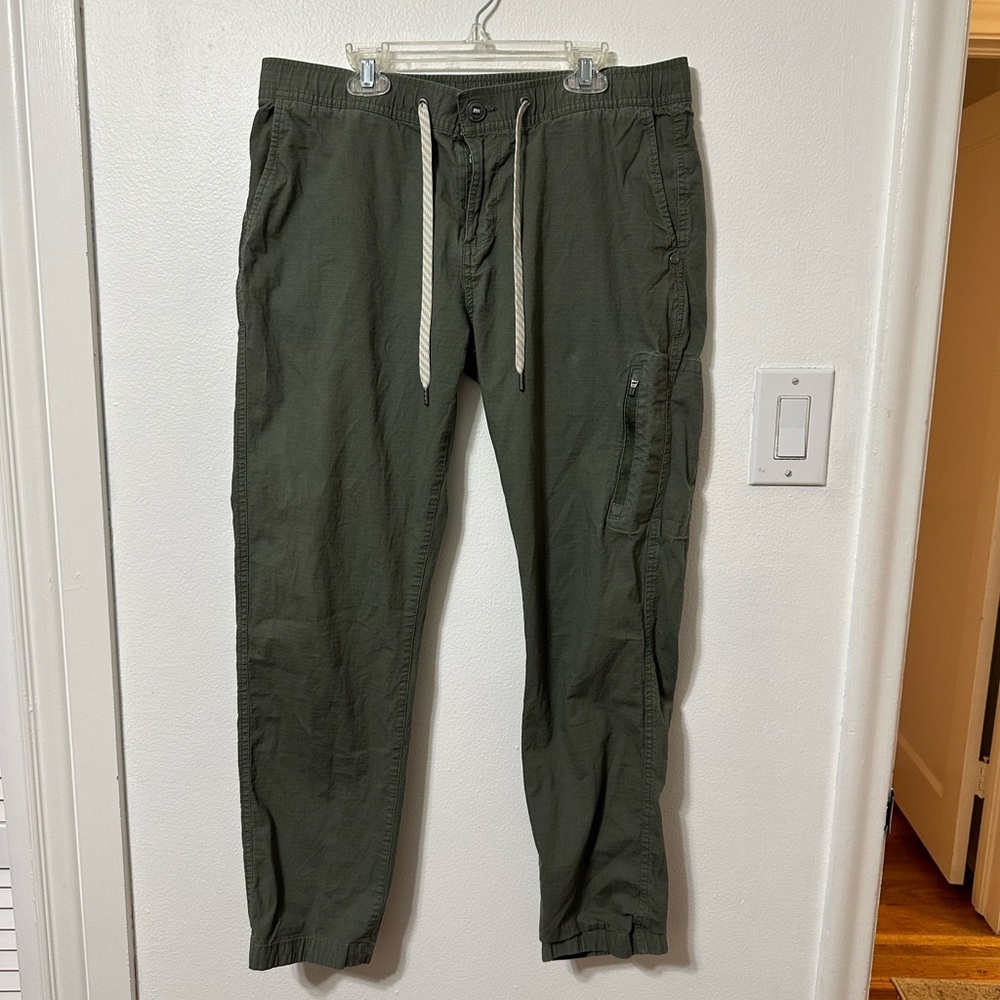 Vuori Ripstop Pants Army Green
